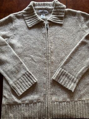 Cabin Creek Women’s Beige Zip-Front Wool Blend Sweater